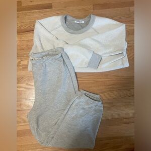 Perfect White Tee Ziggy sweatshirt and Johnny jogger